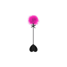Cravache noire coeur bdsm avec plumeau rose 